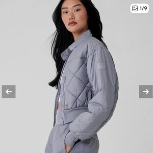 NWOT Alo Womens Snow rider Puffer Jacket